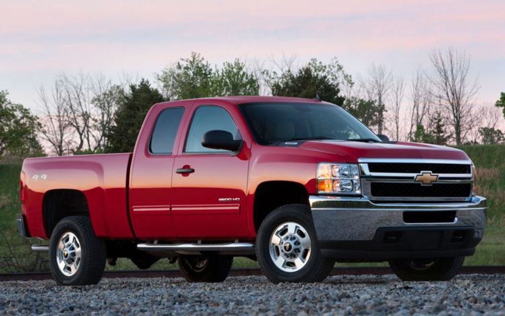 2004 Chevrolet Silverado 2500 Specs Prices VINs Recalls AutoDetective
